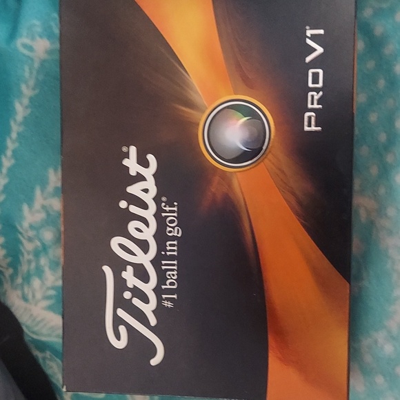 1 dozen Titleist Pro V1 preowned golf balls - Picture 4 of 5